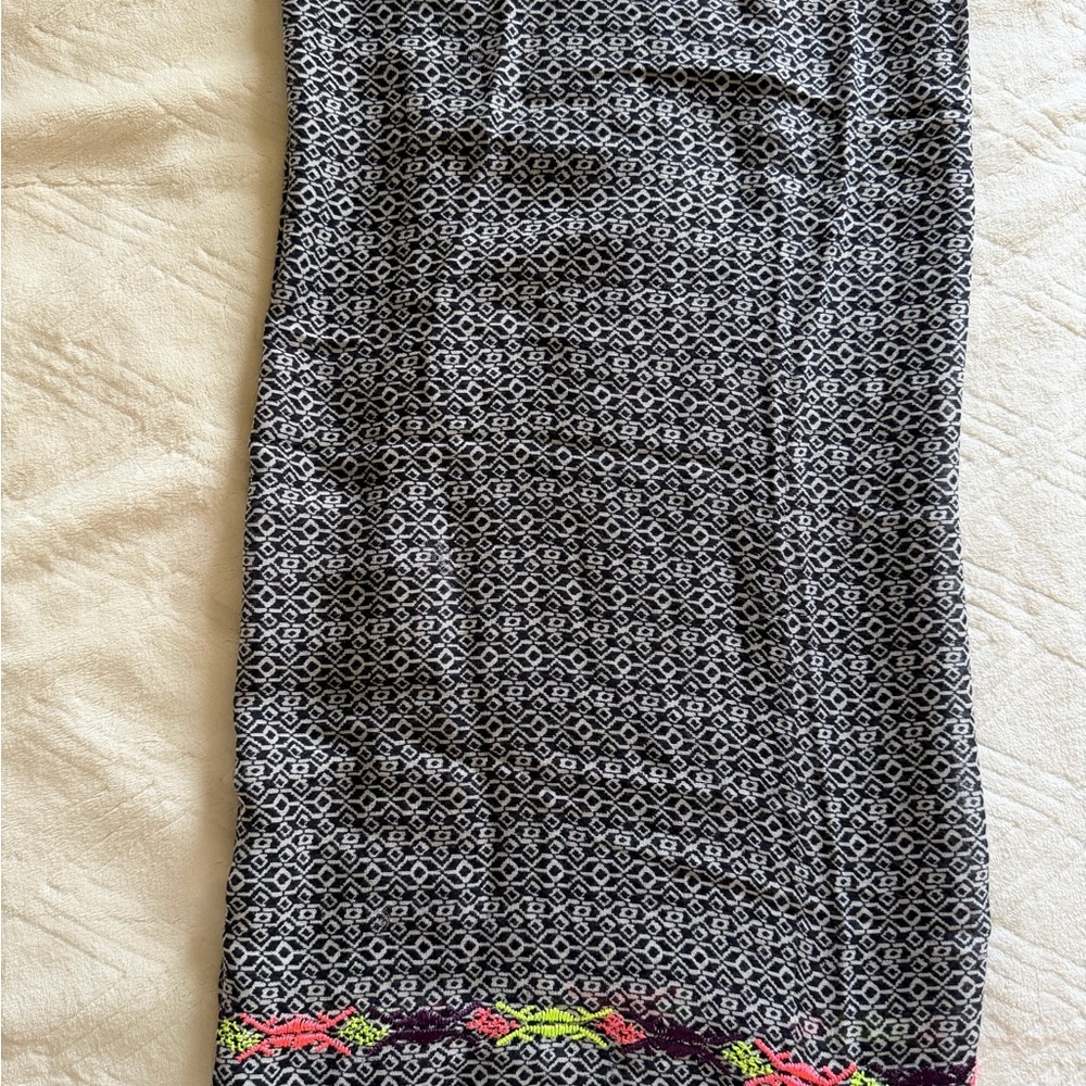 Old Navy Black and White scarf with Neon Trim